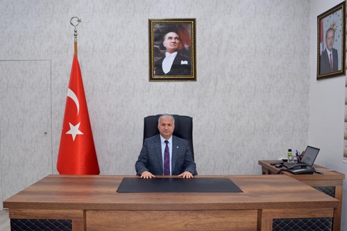 ​​​​​​​“Babalar, sevginin sessiz dili, gücün yumuşak eli…”